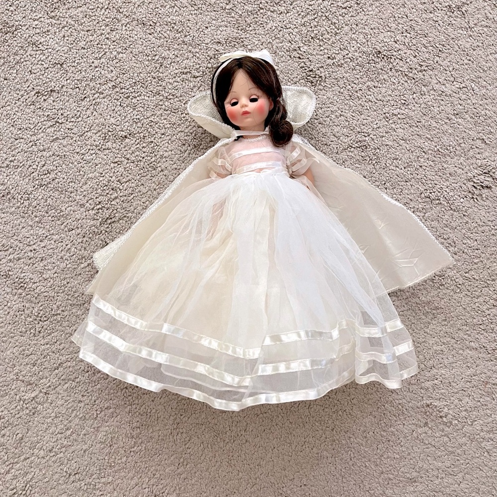 Vintage Madame Alexander “Snow White” doll